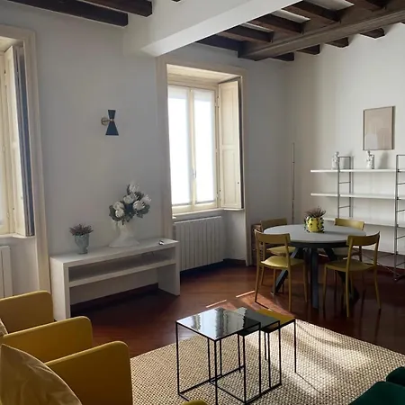 Arts At Porta Venezia Апартаменты *